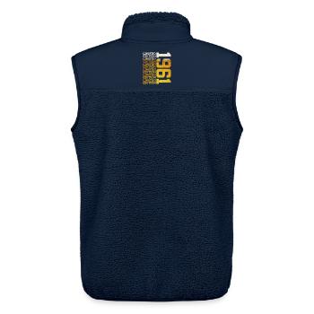LIMITED EDITION 1961 BIER 65. GEBURTSTAG - Unisex Sherpaweste von Stanley/Stella - Navy - Hinten - AI Model Male 178 light (178cm)