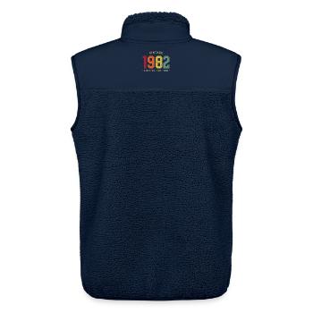 Millésime 1982 Edition Limitée - Veste sans manches sherpa unisexe Stanley/Stella - marine - Dos - AI Model Male 178 light (178cm)