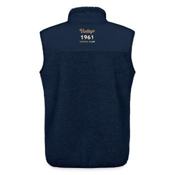 Vintage 1961 – Coffee Club Retro Geburtsjahr - Unisex Sherpaweste von Stanley/Stella - Navy - Hinten - AI Model Male 178 light (178cm)