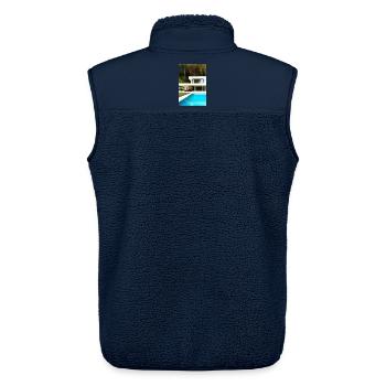 Weiße Villa mit Pool - Unisex Sherpaweste von Stanley/Stella - Navy - Hinten - AI Model Male 178 light (178cm)