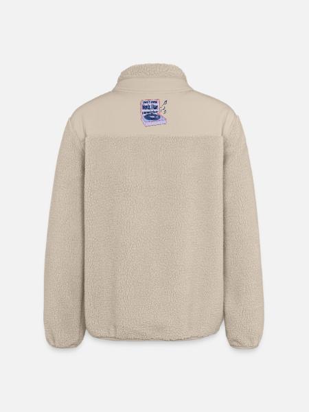 Draaitafels in plaats van vrienden – muziek is genoeg - Relaxed fit unisex sherpa jas Stanley/Stella - beige