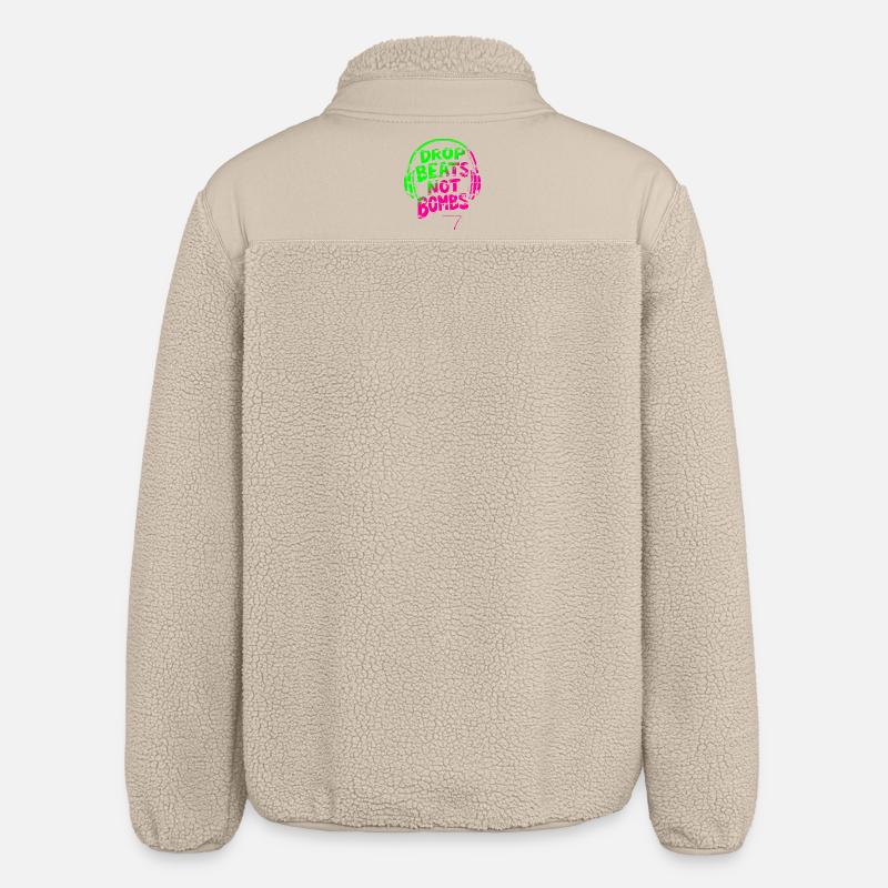 Drop Beats Not Bombs green pink - Relaxed Fit Unisex Sherpajacke von Stanley/Stella - Beige