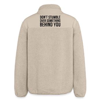 Stolpern Sie nicht über etwas hinter Ihnen - Relaxed Fit Unisex Sherpajacke von Stanley/Stella - Beige - Hinten