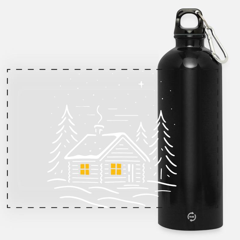 Erleuchtete verschneite Hütte mit einem Baum - Panorama Trinkflasche mit Karabiner 750 ml - Schwarz