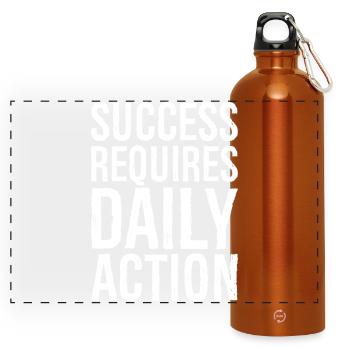 success requires daily action - Panorama Trinkflasche mit Karabiner 750 ml - Orange - Vorne