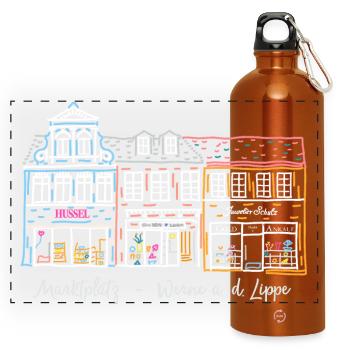 Werne, iconic row of houses on the market, district of Unna - Panoramic Drinks Bottle with Carabiner 750 ml - burnt orange - Front
