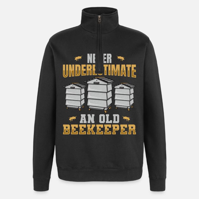 Never Underestimate An Old Beekeeper - Quarter-Zip-Sweatshirt - Schwarz