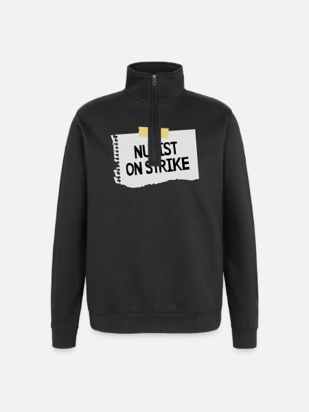 Nudist on strike - Quarter-Zip-Sweatshirt - Schwarz