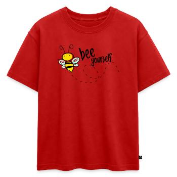 S’il te reste toi-même, abeille qui dit T-shirt - T-shirt enfant oversize en coton biologique Premium - rouge - Devant - AI Model Kid Male (0cm)
