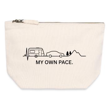 MY OWN PACE. (Wohnwagen - EKG - Farbe anpassbar) - Canvas Reißverschluss-Täschchen (12 x 13 cm) - Naturweiß - Vorne