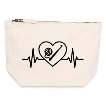Cœur au crochet – amour de la couture - Pochette zippée en toile 12 x 13 cm - blanc naturel - Devant