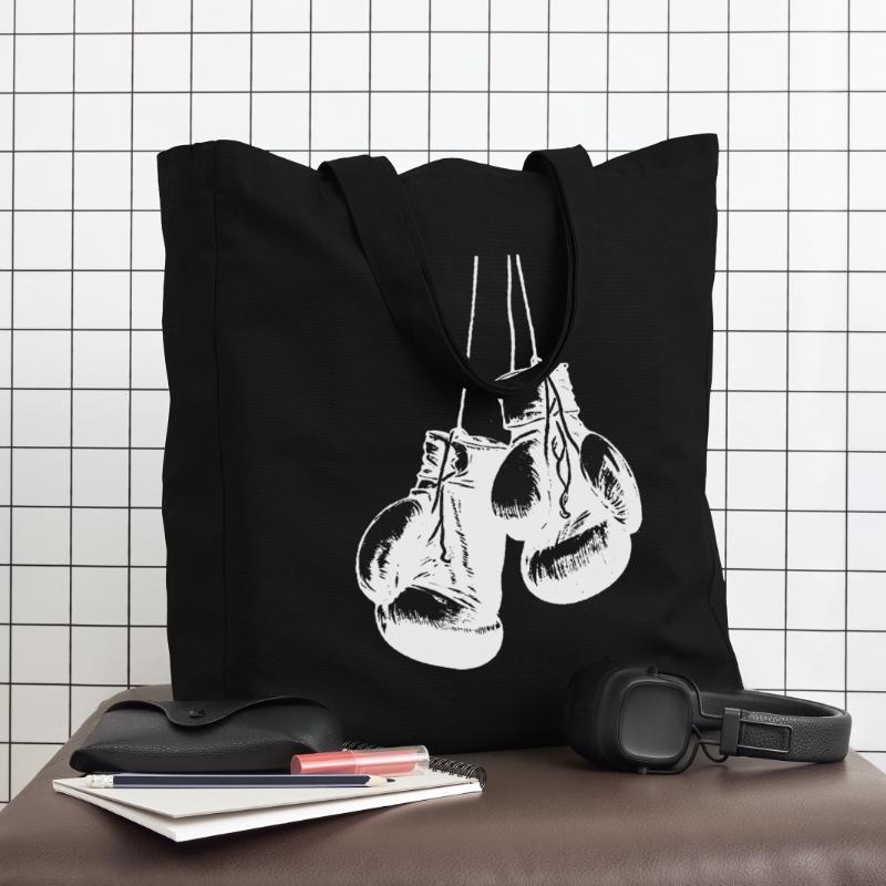 Conception de gants de boxe blancs suspendus. Conception de logo Tote bag Stanley/Stella Midweight recyclé
