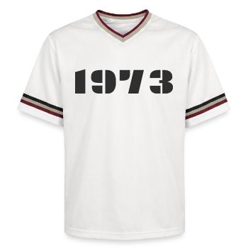 1973 - Unisex Football Style Mesh T-Shirt - Offwhite/Bordeaux - Vorne - AI Model Male 178 light (178cm) & AI Model Male 178 dark (178cm)