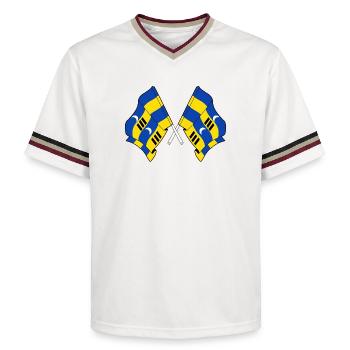 Gekreuzte Ameland-Flaggen – Inselstolz - Unisex Football Style Mesh T-Shirt - Offwhite/Bordeaux - Vorne - AI Model Male 178 light (178cm) & AI Model Male 178 dark (178cm)