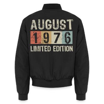 Édition limitée cadeau d’anniversaire d’août 1976 - Bomber unisexe - noir - Dos - AI Model Male 185 light (185cm)