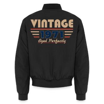 55. Geburtstag Geschenk Mann Vintage Jahrgang 1971 - Unisex Bomberjacke - Schwarz - Hinten - AI Model Male 185 light (185cm)