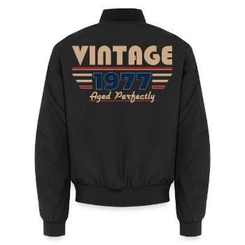 49. Geburtstag Geschenk Mann Vintage Jahrgang 1977 - Unisex Bomberjacke - Schwarz - Hinten - AI Model Male 185 light (185cm)