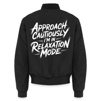 Relaxation Mode – Ruhige Lässigkeit - Unisex Bomberjacke - Schwarz - Hinten - AI Model Male 185 light (185cm)