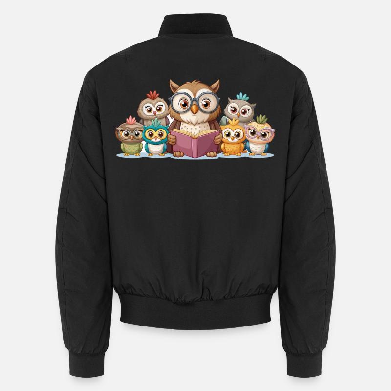 Niedliche Eulenfamilie liest gemeinsam Geschichte Kunst Unisex Bomberjacke