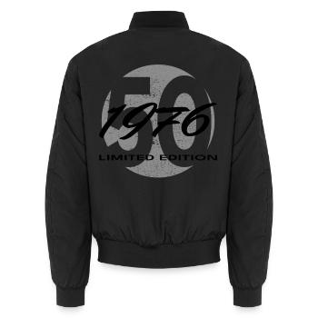 50. Geburtstag 1976 Geschenk für Männer und Frauen - Unisex Bomberjacke - Schwarz - Hinten - AI Model Male 185 light (185cm)