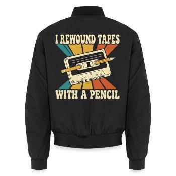 Ich habe Bänder mit einer Pencil-Retro-Kassette zurückgespult - Unisex Bomberjacke - Schwarz - Hinten - AI Model Male 185 light (185cm)