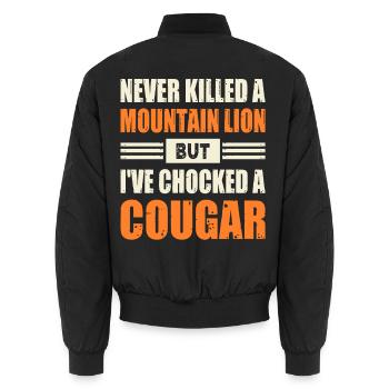 Never Killed A Mountain Lion But Chocked A Cougar - Unisex Bomberjacke - Schwarz - Hinten - AI Model Male 185 light (185cm)