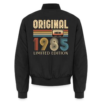 40. Geburtstag 40 Jahre Original 1985 - Unisex Bomberjacke - Schwarz - Hinten - AI Model Male 185 light (185cm)
