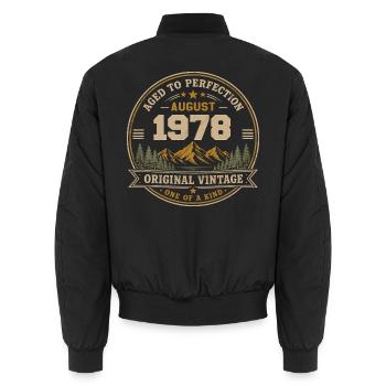 August 1978 Original Birthday Vintage Mountain - Unisex Bomberjacke - Schwarz - Hinten - AI Model Male 185 light (185cm)