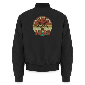 50. Geburtstag Living Legend since VIN 05/1976 - Unisex Bomberjacke - Schwarz - Hinten - AI Model Male 185 light (185cm)