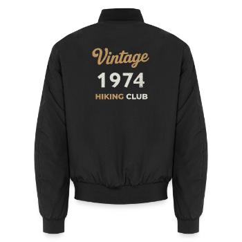 Millésime 1974 – Année de naissance rétro du Yachting Club - Bomber unisexe - noir - Dos - AI Model Male 185 light (185cm)