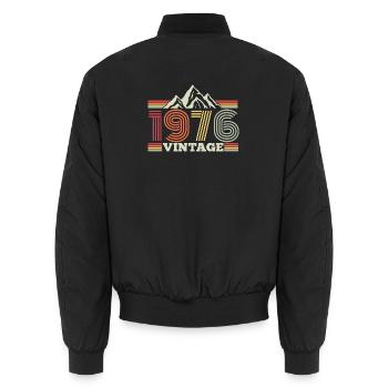 Vintage 50. Geburtstag Jahrgang 1976 Camping Berge - Unisex Bomberjacke - Schwarz - Hinten - AI Model Male 185 light (185cm)