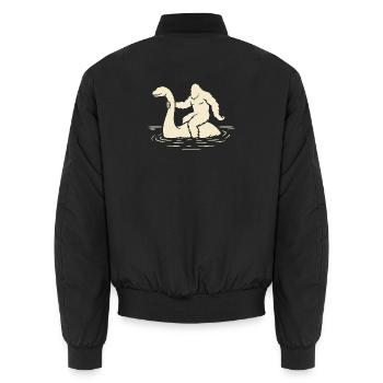 Sasquatch reitet Loch Ness Monster – Kryptid - Unisex Bomberjacke - Schwarz - Hinten - AI Model Male 185 light (185cm)