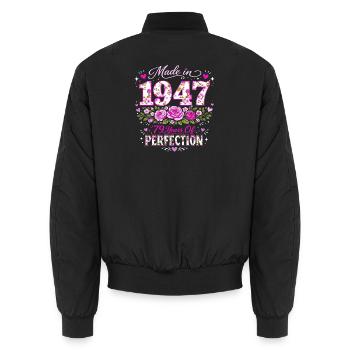Geschenk 79 Years Woman – Geburtstag 1947 Floral - Unisex Bomberjacke - Schwarz - Hinten - AI Model Male 185 light (185cm)
