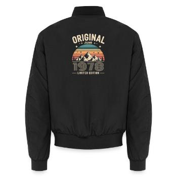 Juni 1978 – Legende der Gipfel und Berge - Unisex Bomberjacke - Schwarz - Hinten - AI Model Male 185 light (185cm)