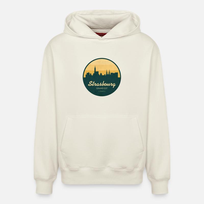 Strasbourg Skyline – Sunset Design - Sweat à capuche unisexe décontracté en coton biologique – de SPREAD - blanc cassé