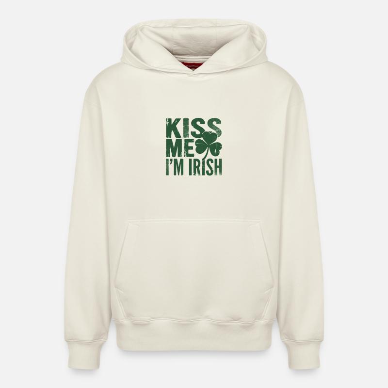 Embrasse-moi, je suis Irish Shamrock - Sweat à capuche unisexe décontracté en coton biologique – de SPREAD - blanc cassé