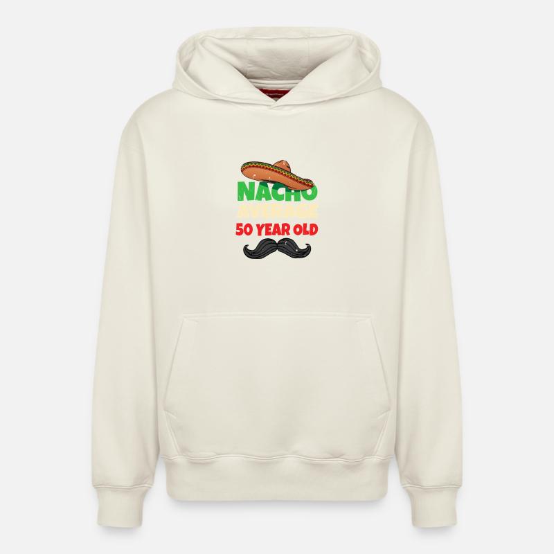 Nacho en moyenne de 50 ans - Sweat à capuche unisexe décontracté en coton biologique – de SPREAD - blanc cassé
