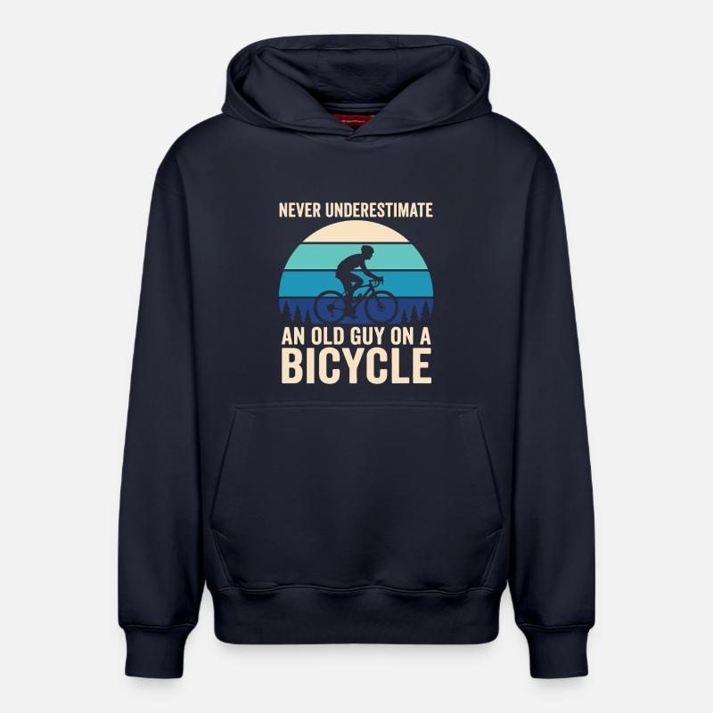 Never Underestimate Old Guy Bicycle - Relaxed Unisex Organic Hoodie – von SPREAD - Navy