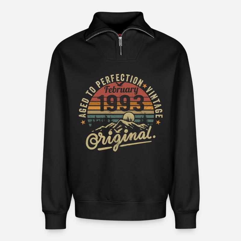 Februar 1993 - Relaxed Unisex Organic Half Zip Sweatshirt – von SPREAD - Schwarz