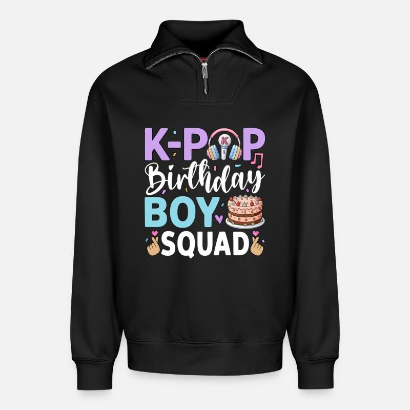 K-Pop Birthday Boy Squad - Relaxed Unisex Organic Half Zip Sweatshirt – von SPREAD - Schwarz
