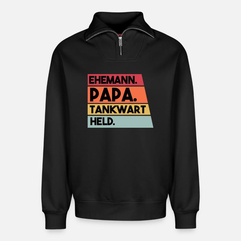 Ehemann Papa Tankwart Held - Relaxed Unisex Organic Half Zip Sweatshirt – von SPREAD - Schwarz