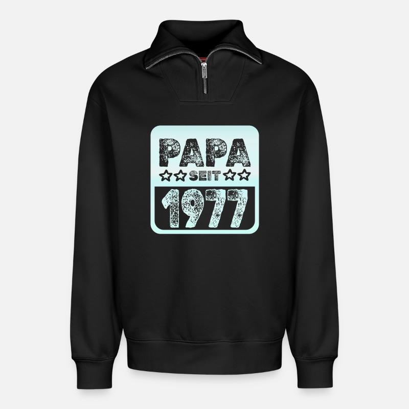 1977 - Relaxed Unisex Organic Half Zip Sweatshirt – von SPREAD - Schwarz
