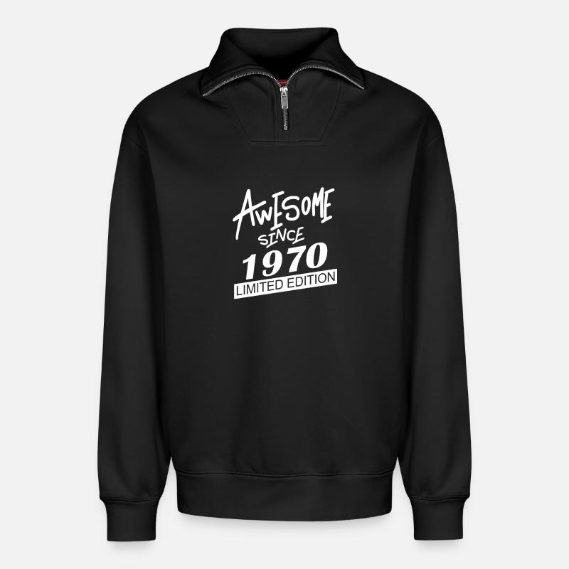 1970 - Relaxed Unisex Organic Half Zip Sweatshirt – von SPREAD - Schwarz