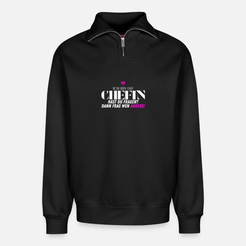 Chefin Frecher Bürohumor - Relaxed Unisex Organic Half Zip Sweatshirt – by SPREAD - black