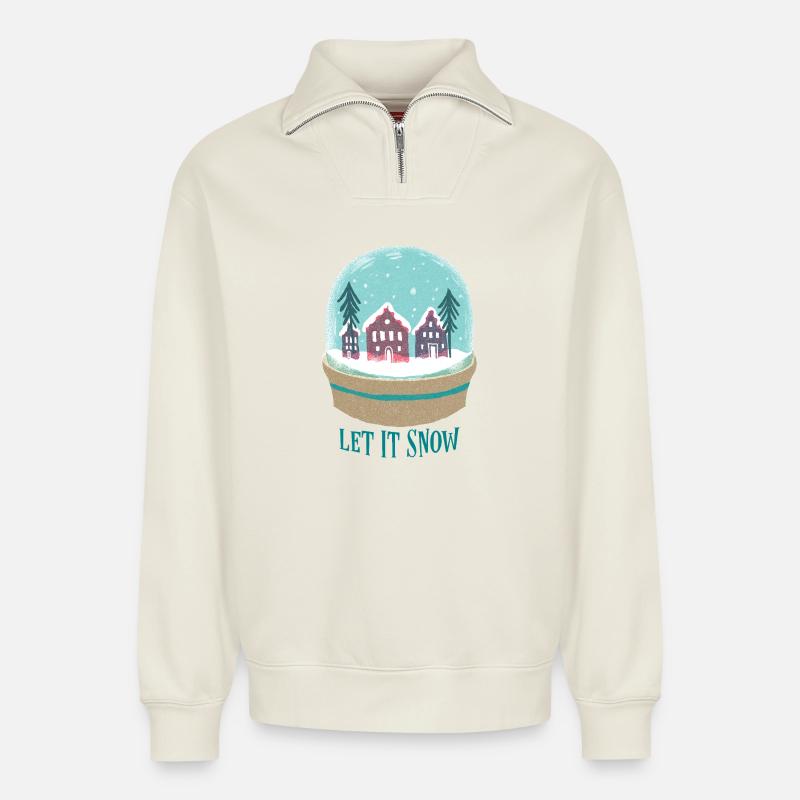 Schneekugel-Dorf im Winter - Relaxed Unisex Organic Half Zip Sweatshirt – von SPREAD - Naturweiß