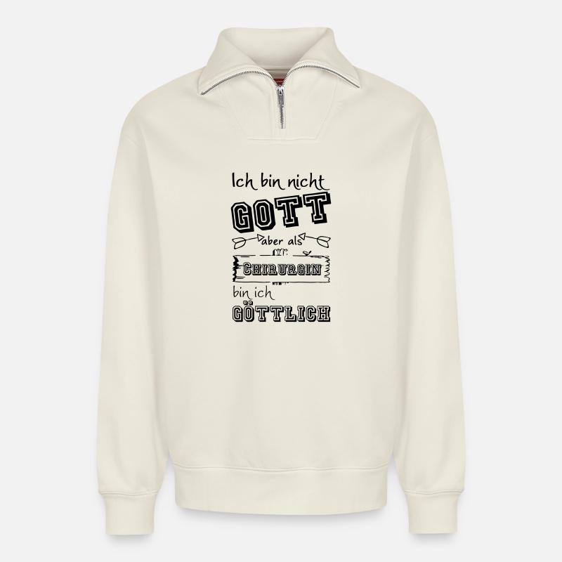 Göttliche Chirurgin Geschenk - Relaxed Unisex Organic Half Zip Sweatshirt – von SPREAD - Naturweiß