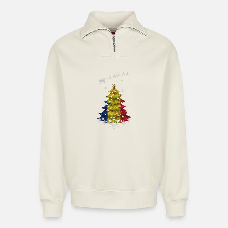 Weihnachtsbaum mit Rumänien-Flagge - Relaxed Unisex Organic Half Zip Sweatshirt – von SPREAD - Naturweiß