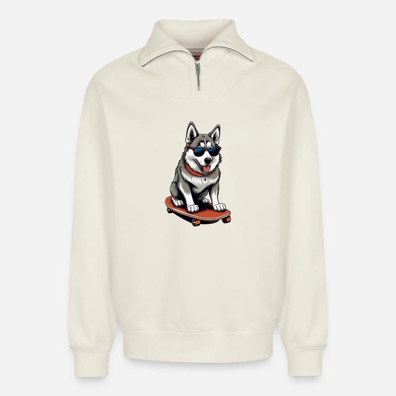 Süßer Husky auf Skateboard - Relaxed Unisex Organic Half Zip Sweatshirt – von SPREAD - Naturweiß