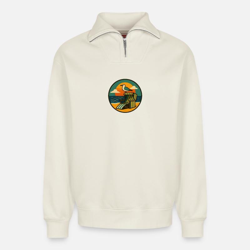 Strandkorb Design mit Möwe - Relaxed Unisex Organic Half Zip Sweatshirt – von SPREAD - Naturweiß