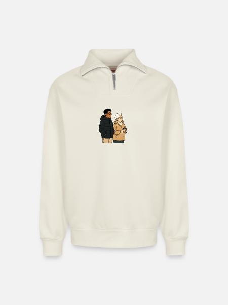 Oma Karin mit dem Enkel - Relaxed Unisex Organic Half Zip Sweatshirt – von SPREAD - Naturweiß